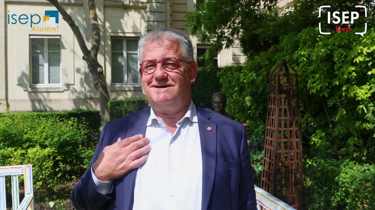 Le député Denis Bernaert en interview face caméra